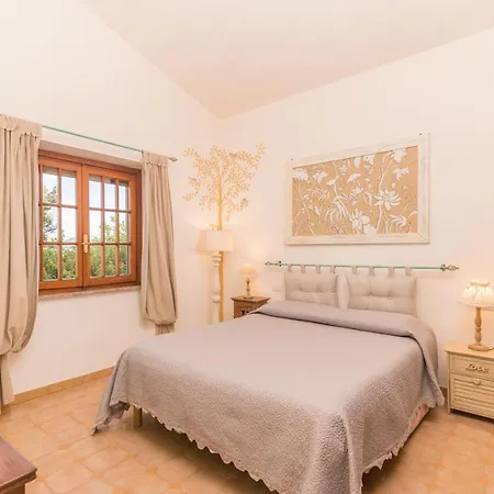 Rosa Sul Mare Όλμπια