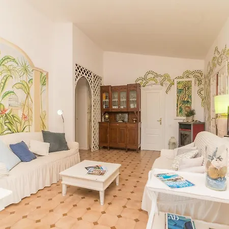 Rosa Sul Mare Σπίτι διακοπών *